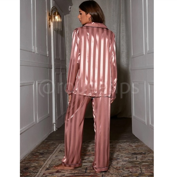 Satin Pink Stripes Women's Pajamas Set - Picture 3 of 12